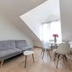 House Niko M With 6