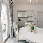 Apartament House Niko M With 6 *