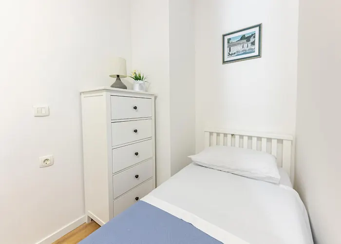 Apartament House Niko M With 6