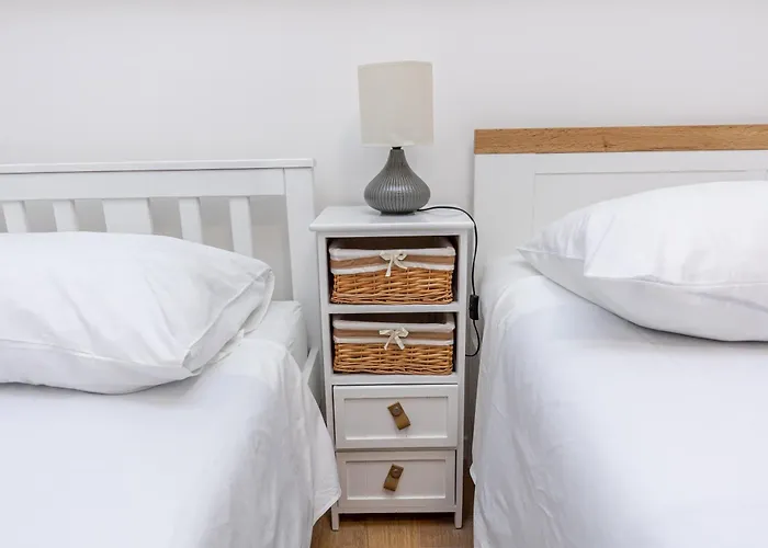 House Niko M With 6 Apartament *