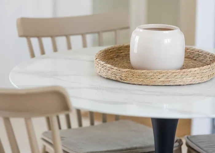 House Niko M With 6 Apartament *