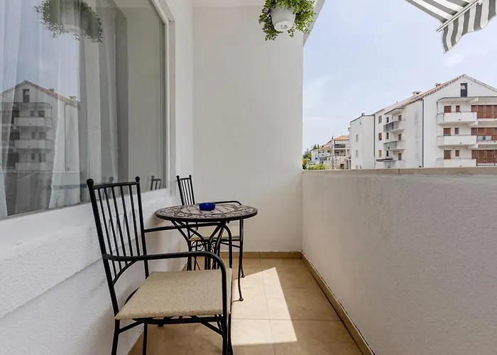 House Niko M With 6 * Split