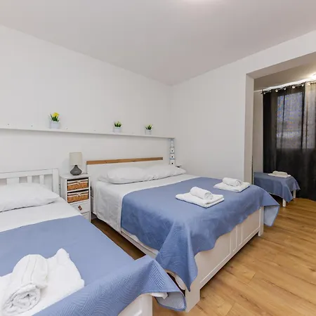 Apartman House Niko M With 6 *